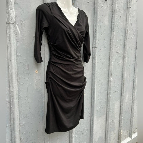 Diane Von Furstenberg Bentley Short Three Quarters, size Small - Picture 5 of 14